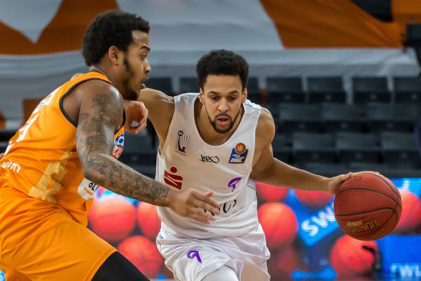 引进了一名 引进了一名