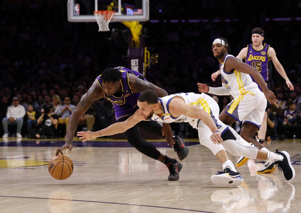 三人组与球 三人组与球